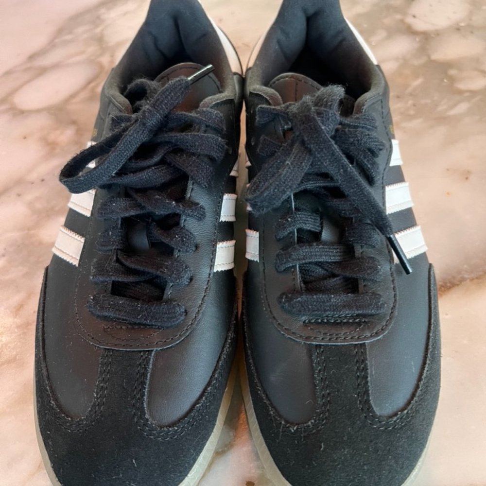 Adidas Velosamba black with white stripes, size 6M/7W